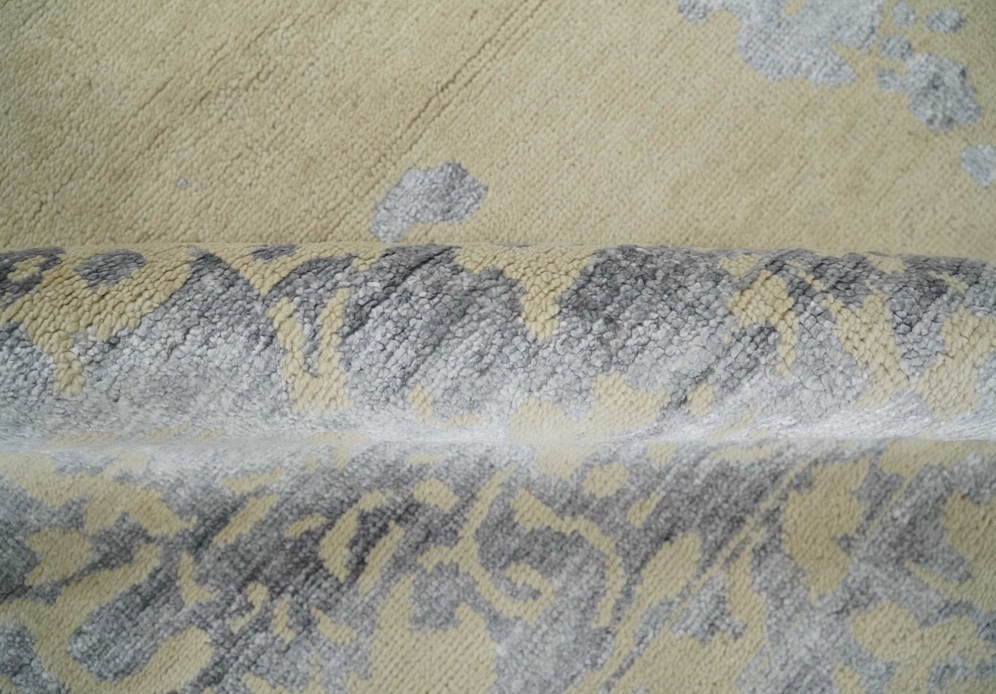 Calabasas Medallion Bamboo Silk Rug